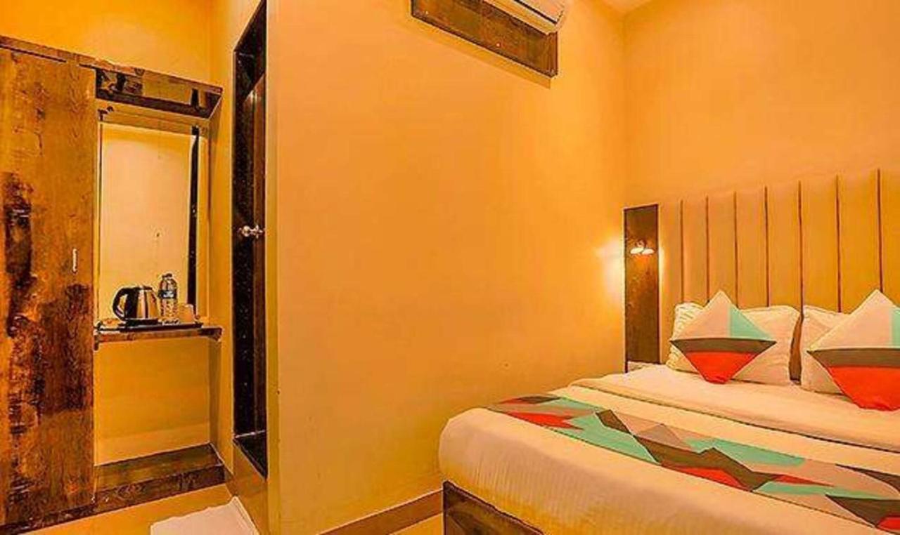 Fabexpress Gateway Inn - 700M From Gateway Of India Bombaj Zewnętrze zdjęcie