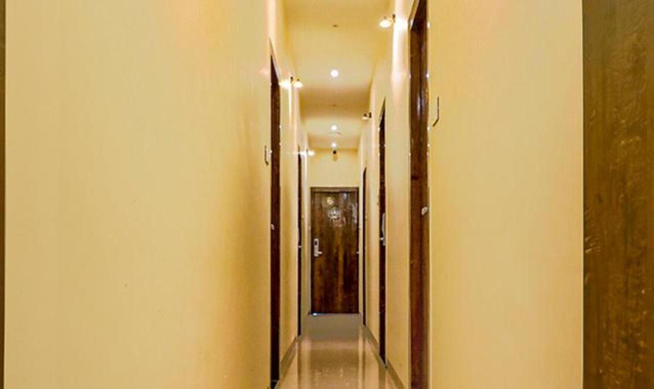 Fabexpress Gateway Inn - 700M From Gateway Of India Bombaj Zewnętrze zdjęcie